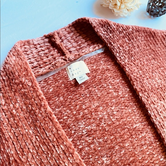 Red Knit Cardigan - Picture 4 of 5